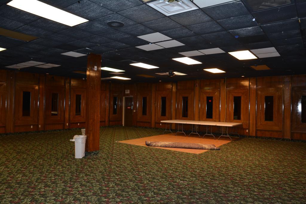 Lincoln Inn Express Hotel And Suites Oklahoma City Bagian luar foto