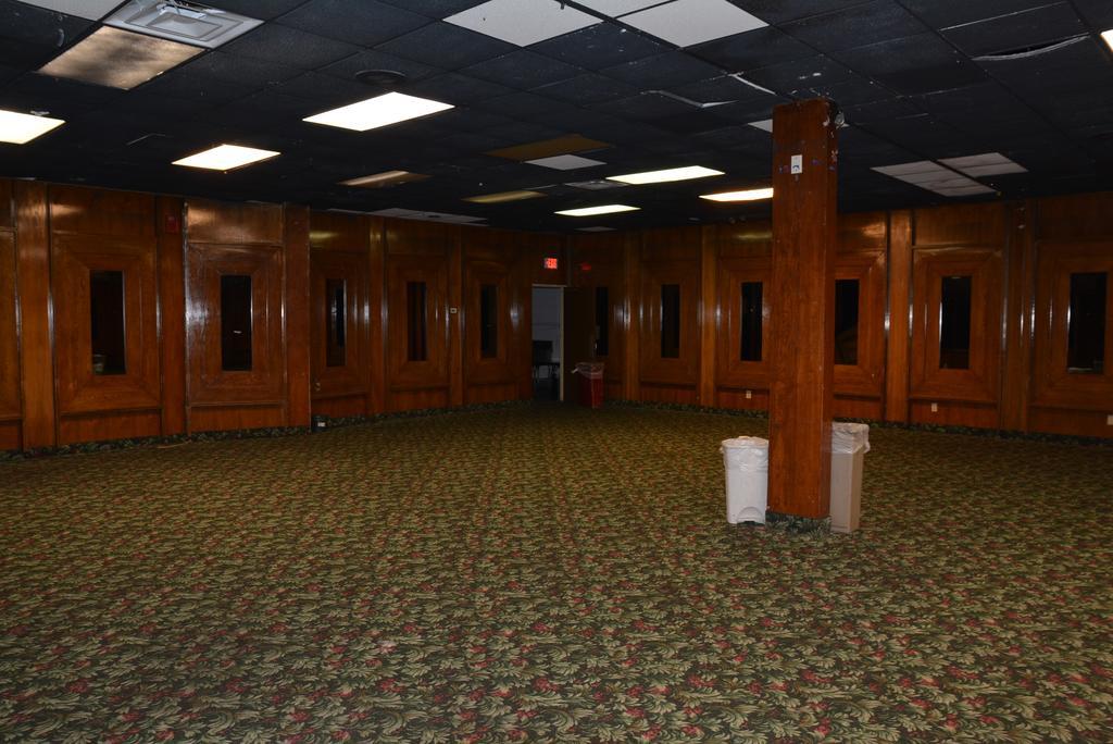 Lincoln Inn Express Hotel And Suites Oklahoma City Bagian luar foto